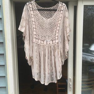 Cato 22/24 Sheer lace flowy blouse
